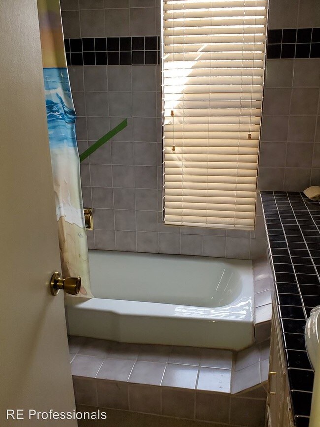 Foto del edificio - 4 br, 3 bath House - 297 S Ursula Street