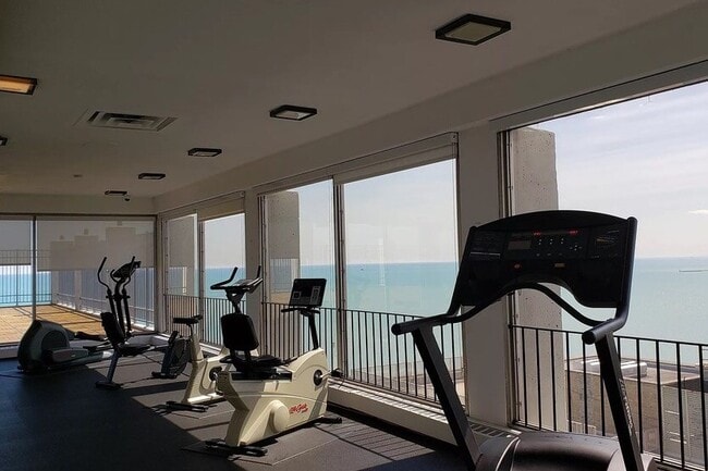 Fitness Center - 6171 N Sheridan Rd