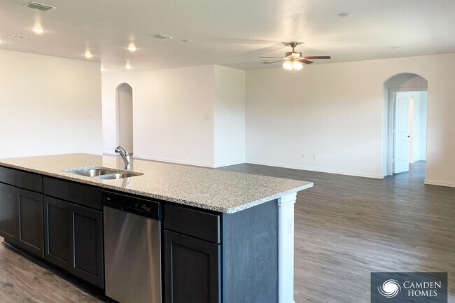 Building Photo - 2320 Camryn St