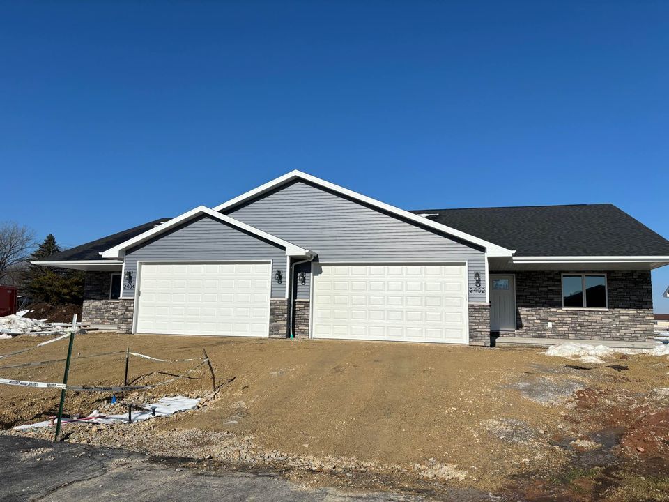 2402 Jacobsen Rd, Neenah, WI 54956 Townhome Rentals in Neenah WI