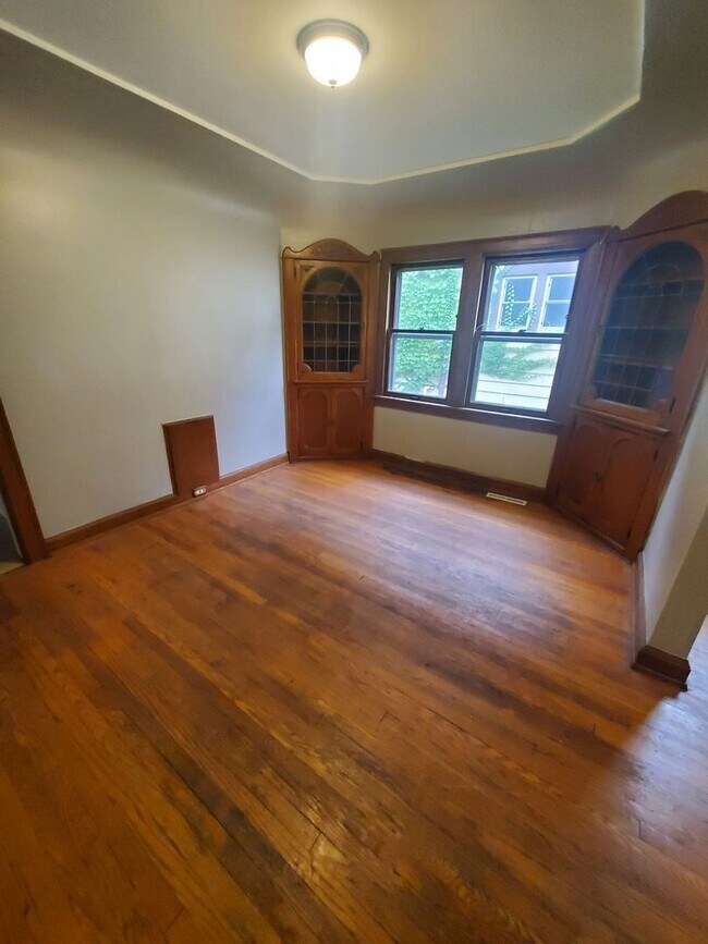 Foto del edificio - 2830-2832 N 52nd Street - Duplex