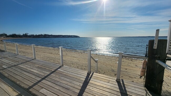 Building Photo - 92 Townsend Ave