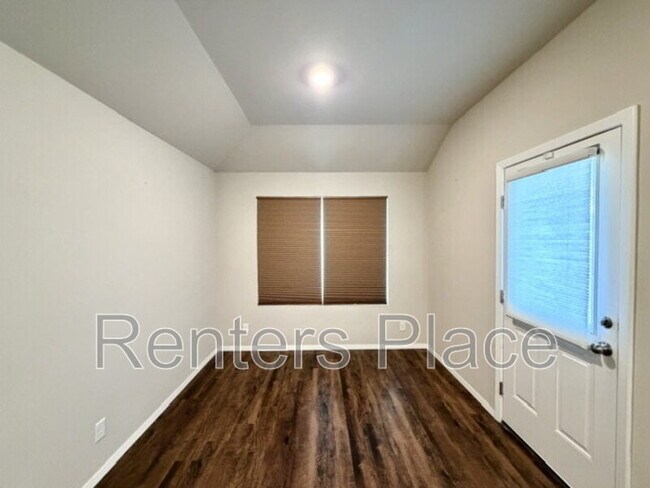 Foto del edificio - 2107 S Amarillo Dr