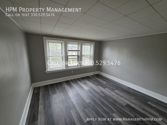 Building Photo - 1820 Malasia Rd