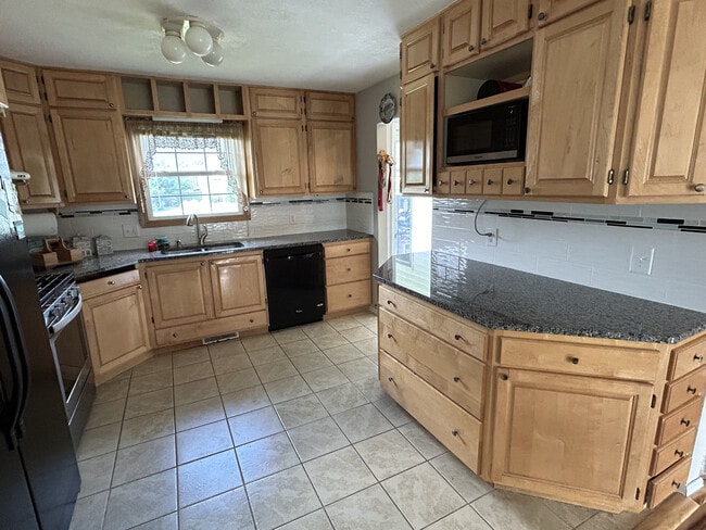 Kitchen - 4855 W 142 1/2 St