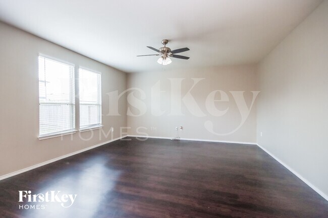 Building Photo - 4411 Windmill Run Dr