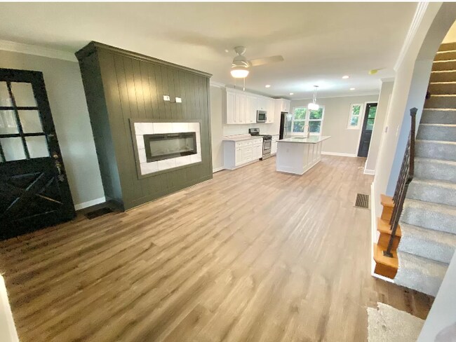 living kitchen - 1728 Northwest Blvd