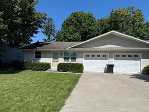 Building Photo - 2688 Lavender Ln