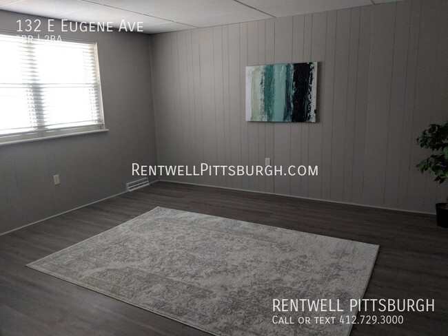 Foto del edificio - 3 Bedroom Home in Munhall