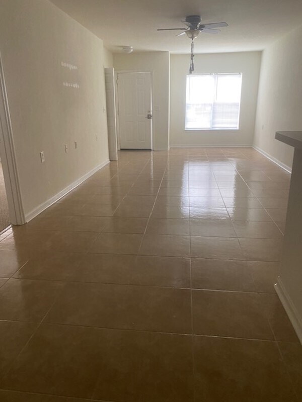 Main Living - 897 Fording Island Rd