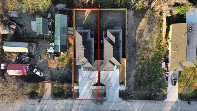 Building Photo - 5531 Nielan St