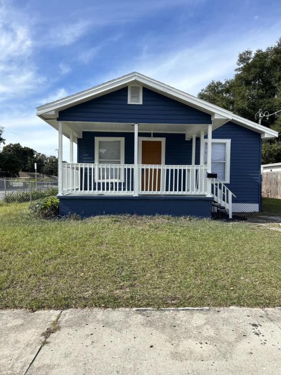 Primary Photo - 2802 N 33rd St