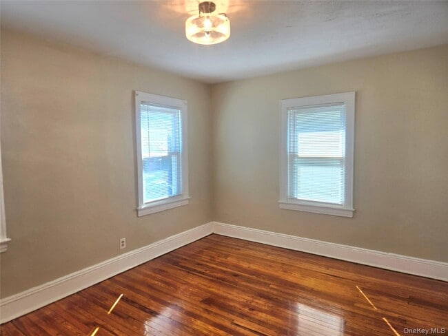 Building Photo - 118-38 219th St