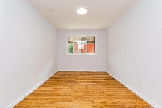 Building Photo - 1756 Lacombe Ave