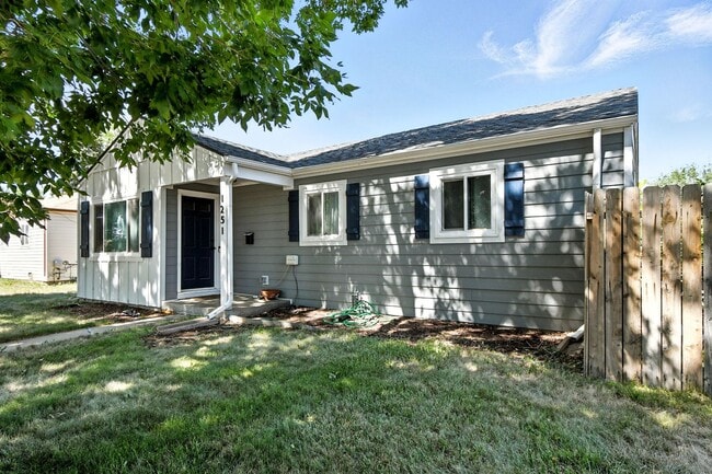 Building Photo - Gorgeous updated ranch with GARAGE and Cen...