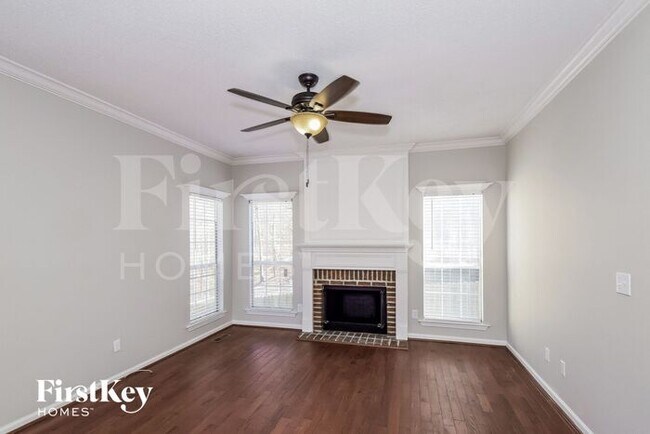Foto del edificio - 1209 Deer Trail Rd