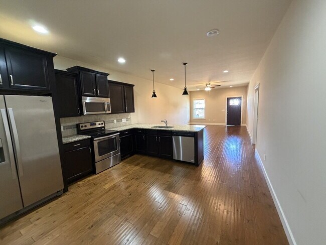 Foto del edificio - 2BD 2BA ONE LEVEL CONDO IN ALGOOD