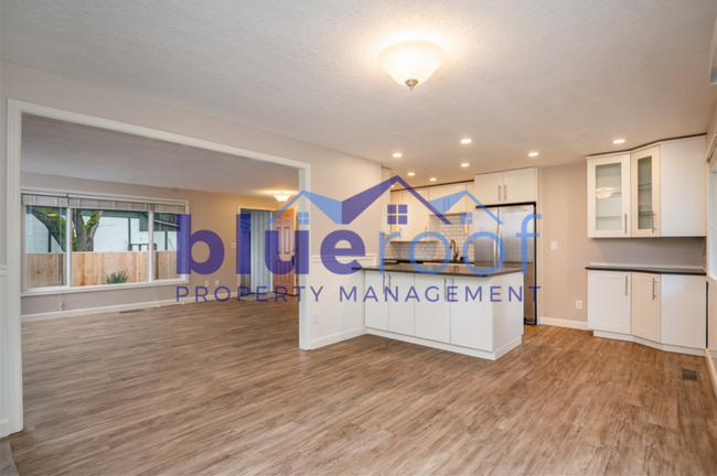 Foto del edificio - 4968 Oakridge Rd