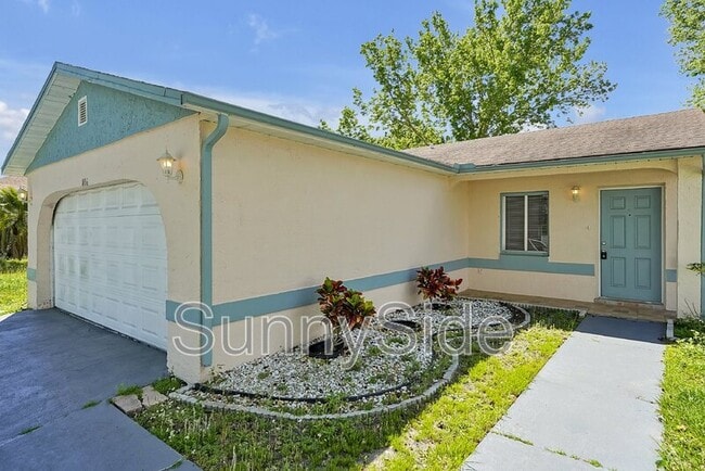 Building Photo - 806 Hebburn Way