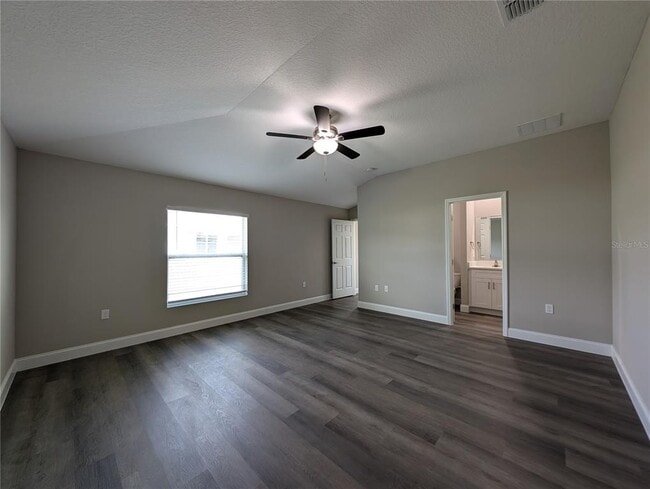 Foto del edificio - 178 Kroll Ln