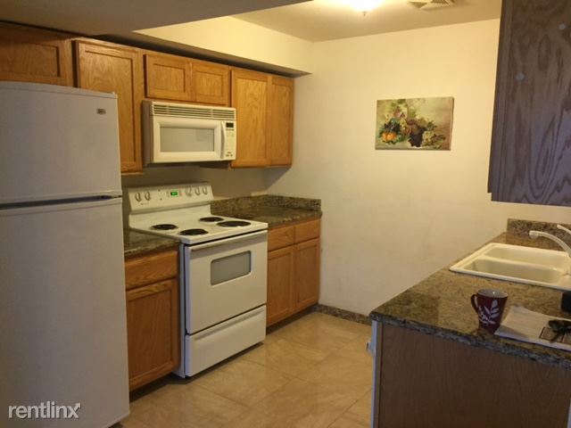 Foto del edificio - 321 207th Ave NE