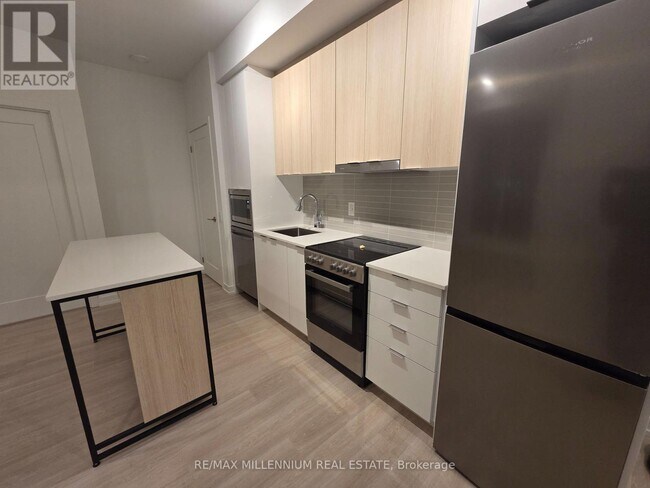 Photo du bâtiment - 9763 Markham Rd