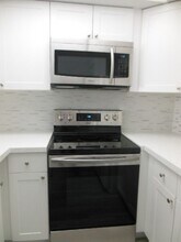 Building Photo - 718 Executive Center Dr