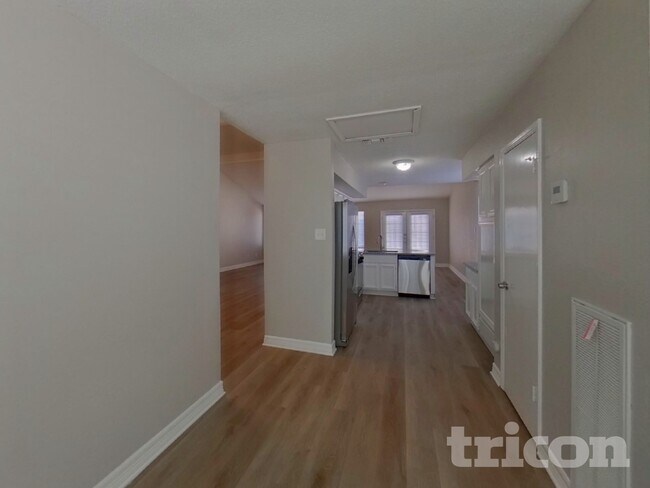 Foto del edificio - 6342 Briar Terrace Dr