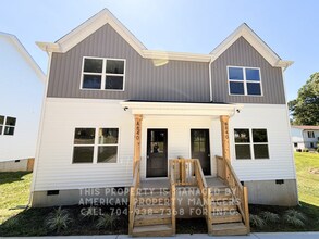Building Photo - 840 S 4th St