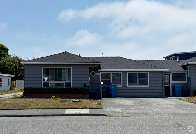 Building Photo - 1116 Henderson St