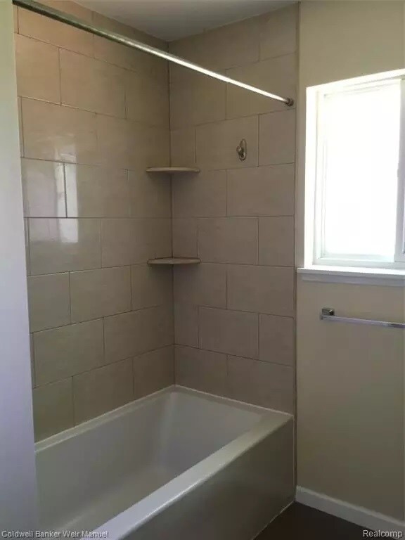 Building Photo - 33723 Newport Dr