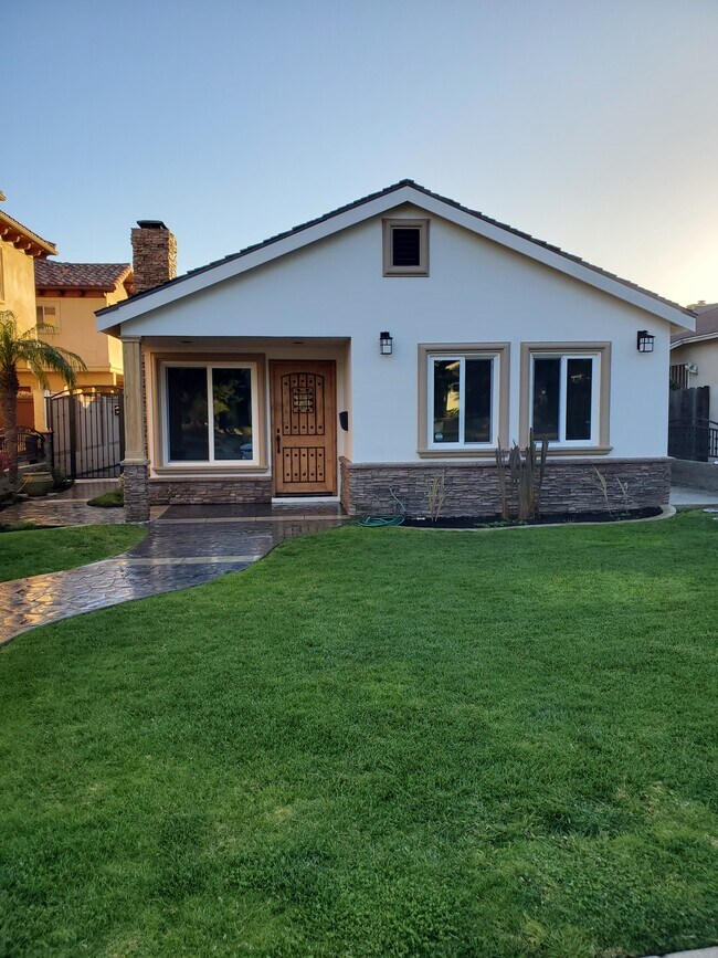 513 N Maria Ave, Redondo Beach, CA 90277 House Rental in Redondo