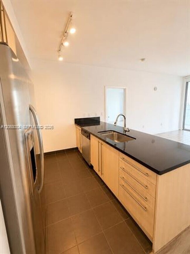Foto del edificio - 1111 SW 1st Ave