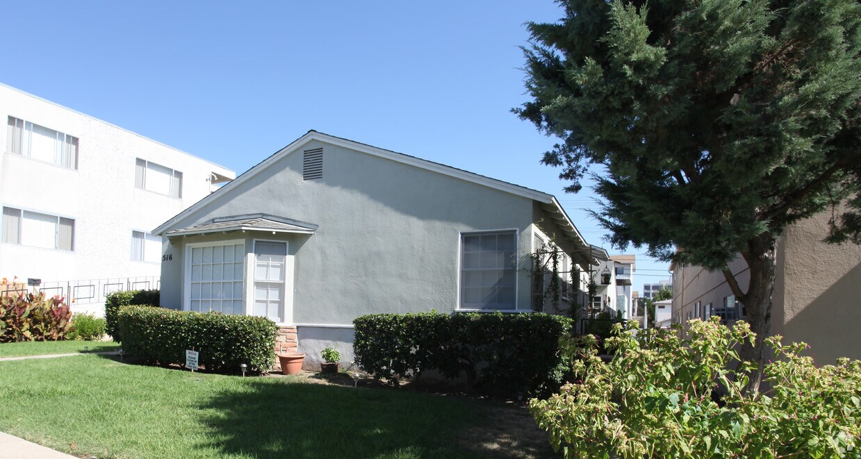 Building Photo - 516 E Palm Ave