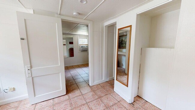 Foto del edificio - 4808 Davisson Ave