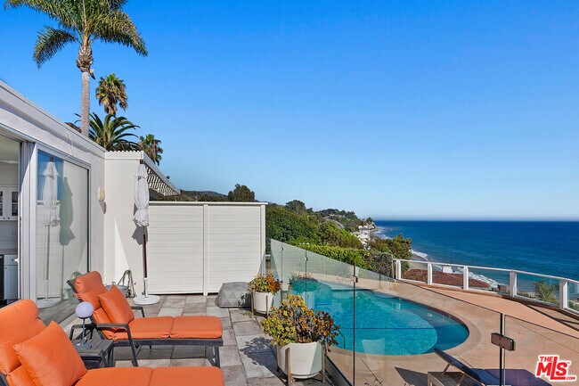 Foto del edificio - 27400 Pacific Coast Hwy