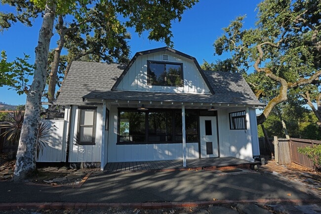 Building Photo - 5644 Sonoma Hwy