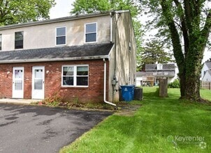 Building Photo - 403 Avenue A