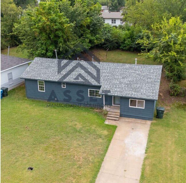 Foto del edificio - 1040 Sycamore Dr