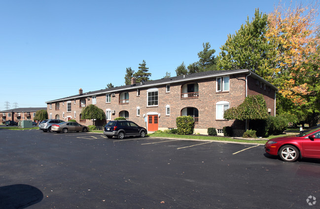 Creekside Village Apartments