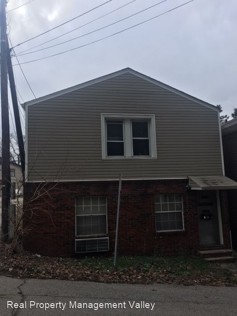 Primary Photo - 819 Orchard St