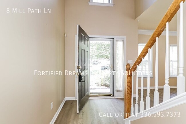Building Photo - 8 Millpath Ln