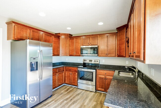 Building Photo - 3717 Windhaven Ct