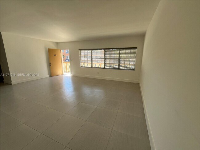 Foto del edificio - 11855 NE 19th Dr