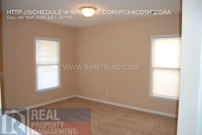 Foto del edificio - Charleston Style Home in Planned Community