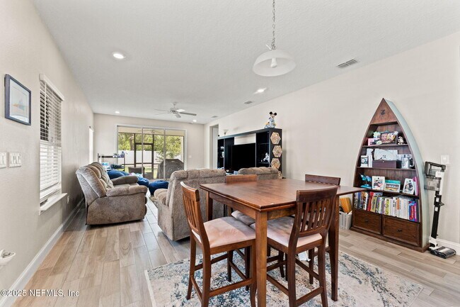 Foto del edificio - 148 Sweet Oak Wy