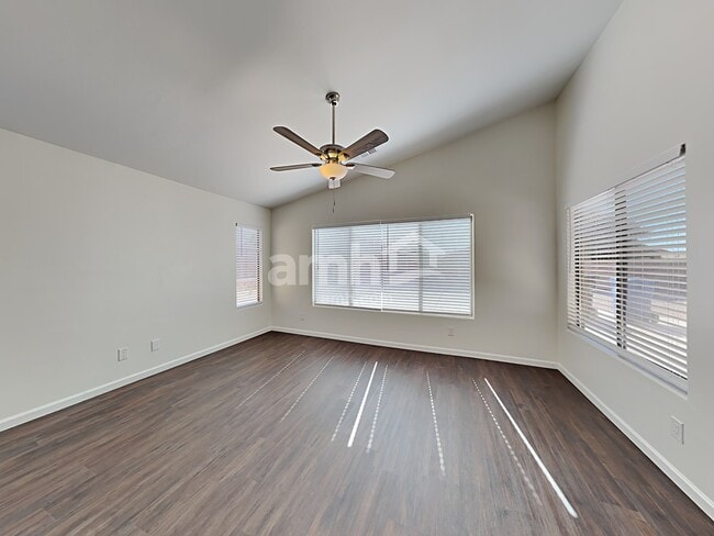 Building Photo - 10706 S Distillery Canyon Spring Dr