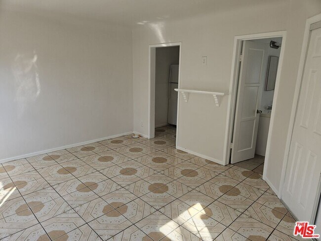 Foto del edificio - 2226 Zoe Ave