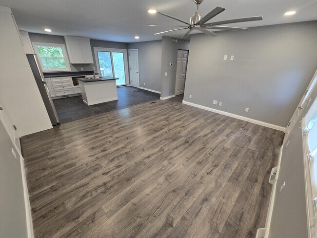 Foto del edificio - 603 Cherry Street Ct