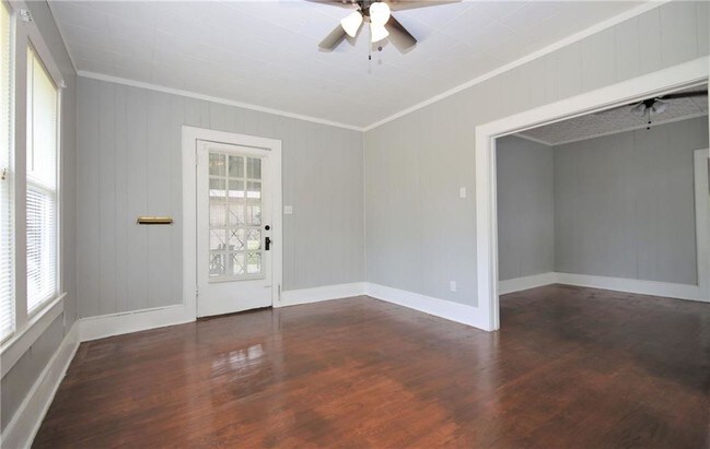 Building Photo - 3234 Jerome St